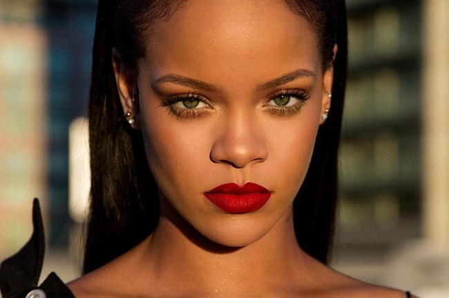 Rihanna Is Working On A New Album