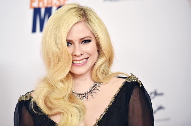 Avril Lavigne Has Release A New Song Called "I Fell In Love With the Devil"