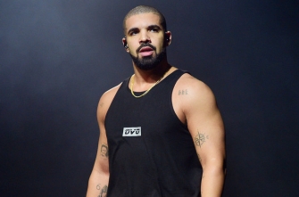 Drake Teases New Track During Concert