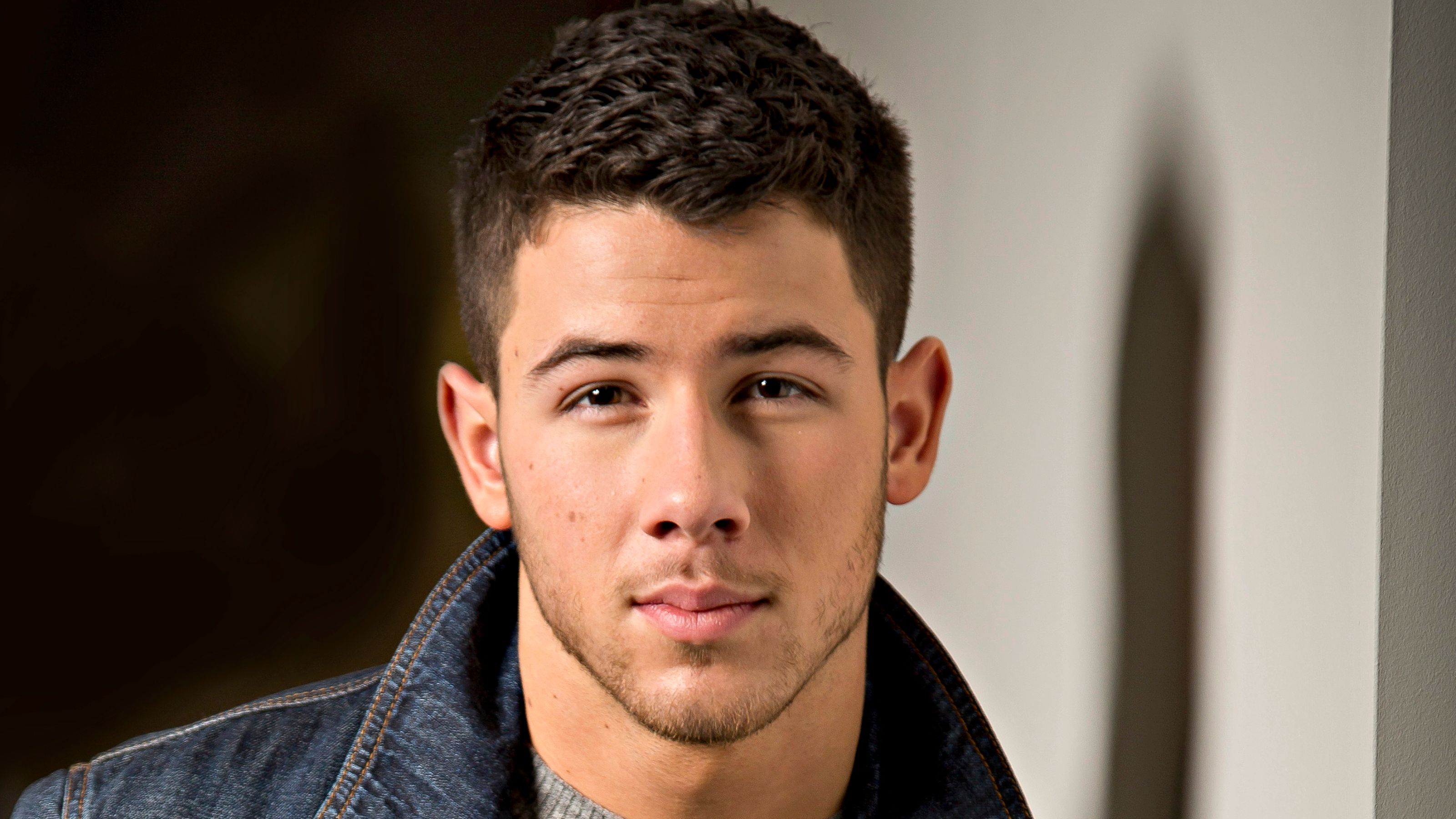 Nick Jonas Performs Country Duet with Shania Twain