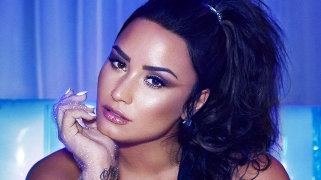 Demi Lovato Launches Spanish Version of "Tell Me You Love Me"