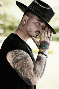 J. Balvin New "Ambiente" Track Sounds Like Summer!